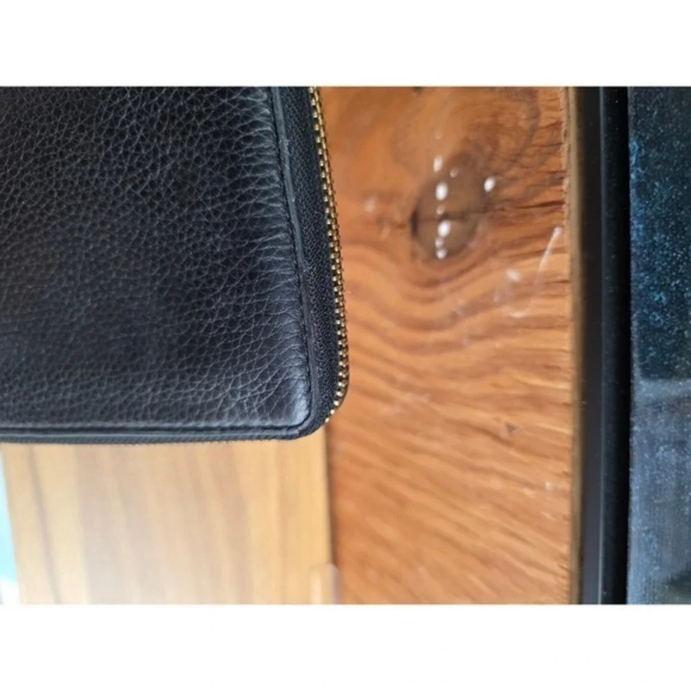 Tory Burch Bombe T Zip Wallet Continental Black Pebbled Leather